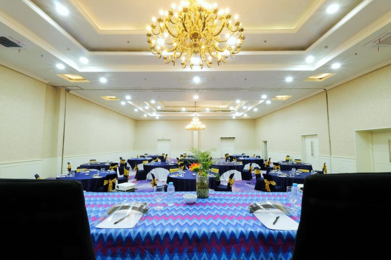 Aryaduta Makassar Ngoại thất bức ảnh