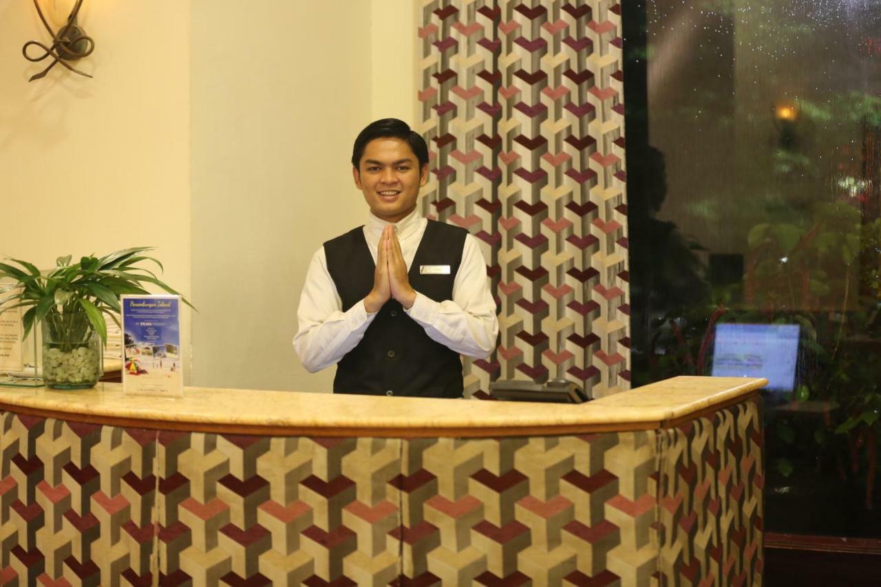 Aryaduta Makassar Ngoại thất bức ảnh